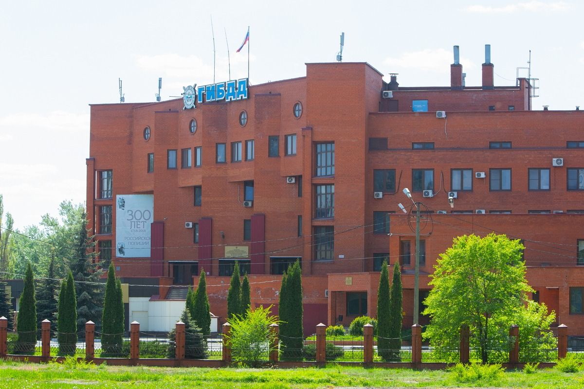 На пешеходном переходе в центре Липецка под автомобиль угодил юноша на велосипеде Дорожно-транспортное происшествие в Липецке случилось на нерегулируемом пешеходном переходе на улице Ленина. Пострадал несовершеннолетний велосипедист. ↗ Прислать новость Подписаться