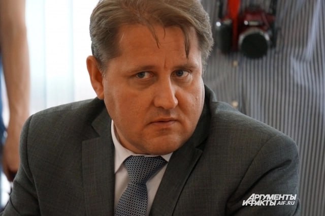 Экс министр сельского хозяйства Прикамья Александр Козюков может стать первым вице спикером Заксобрания Пермского края сообщает канал краевого парламента Предыдущий первый зампредседателя Заксобрания Вячеслав Григорьев был назначен сенатором от региона Для поиска замены на его должность в парламенте Пермского края будет проведено тайное голосование среди депутатов Утром 23 октября стало известно что председатель Заксобрания Валерий Сухих выдвинул на должность первого вице спикера бывшего министра сельского хозяйства региона Александра Козюкова Тем не менее о назначении станет известно лишь после проведения процедуры голосования Подписаться Прислать новость