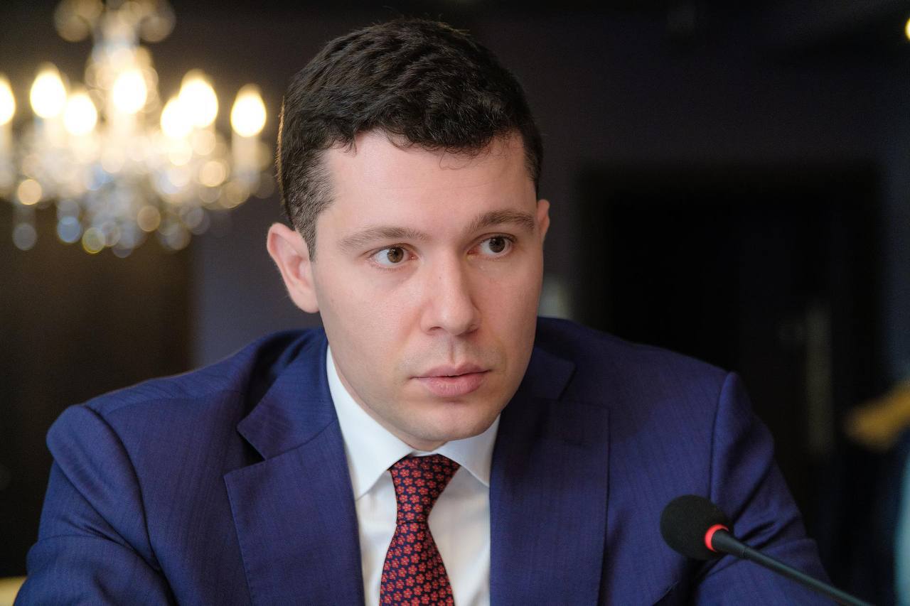 Иностранные компании официально не обращались для возвращения на российский рынок, — глава Минпромторга Алиханов.