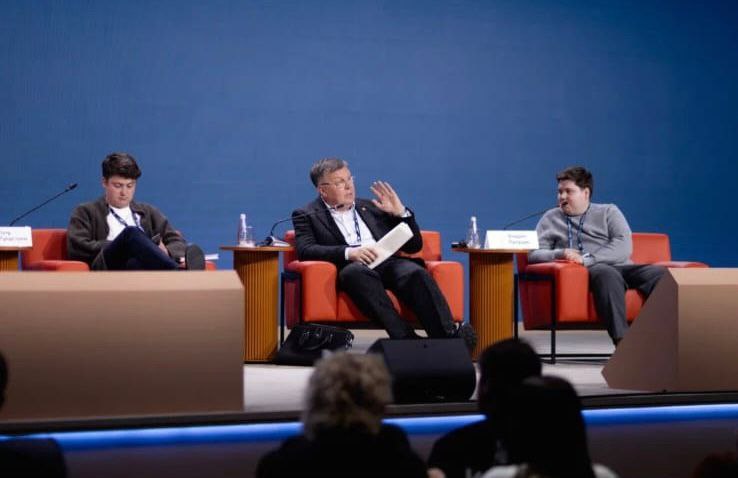 Итоги национального и международного мониторинга выборов обсудили на форуме Сообщество Эксперты выявили прямую корреляцию между возможностью наблюдения за выборами и общим показателем эффективности избирательных систем в разных странах Большую значимость общественного наблюдения отметил и Президент России Объективный российский подход при оценке избирательных процедур транслируется и на другие страны следует из доклада по итогам развертывания наблюдательных миссий на выборах за рубежом в 2024 году Подробнее от том что обсуждалось на Итоговом форуме Сообщество по теме в материале НОМ