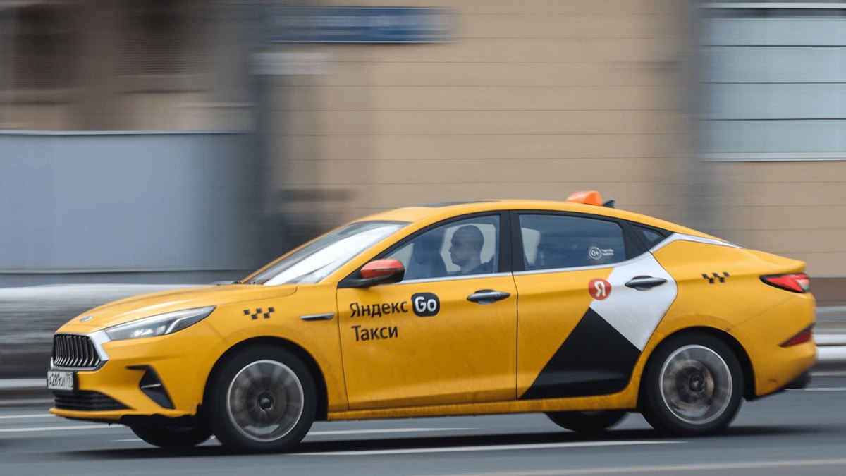 Яндекс в марте 2026 года запустит в России сервис такси Fasten ориентированный на молодую аудиторию в крупных городах узнал РБК У него будет отдельные бренд позиционирование и ценовая политика А в самом приложении только заказ такси vc ru transport 2740176