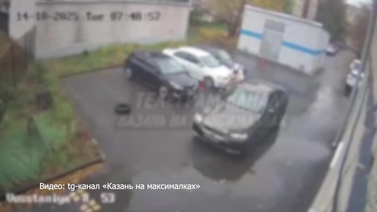 Нападение на женщину с ножом возле гимназии в Казани