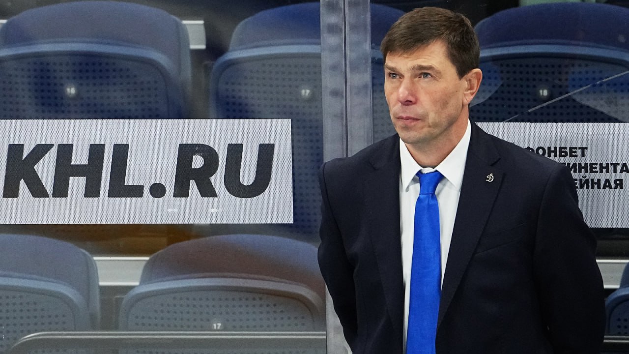 Официально Алексей Кудашов покинул пост главного тренера московского Динамо Исполняющим обязанности главного тренера назначен Вячеслав Козлов работавший старшим тренером в штабе Кудашова с 2021 года