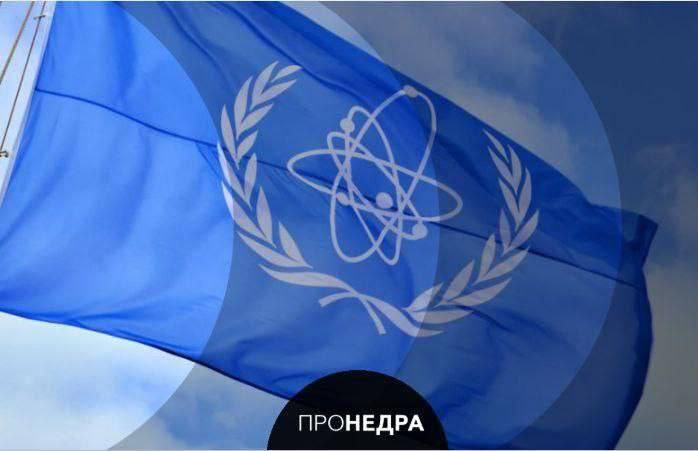 МАГАТЭ подтвердило отключение внешнего электроснабжения ЗАЭС Внешнее электроснабжение ЗАЭС было отключено этой ночью сообщает МАГАТЭ со ссылкой на главу организации Рафаэля Гросси До этого ЗАЭС в течение нескольких часов находилась в состоянии полной потери внешнего электроснабжения Обе линии энергоснабжения станции были отключены вследствие срабатывания автоматической защиты   Пронедра Подписывайся