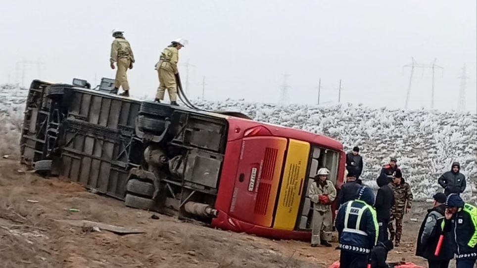 В Навоийской области опрокинулся автобус с 47 пассажирами есть погибшие В областном УВД опубликовали подробности дорожно транспортного происшествия   uznews uz ru news 106260 uznews