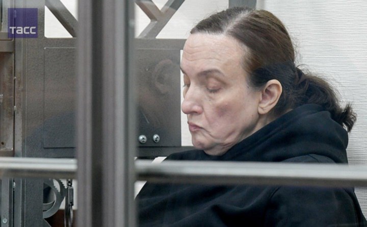 Стало известно об ещё одном уголовном деле в отношении экс председателя Ростовского облсуда Следственный комитет России завершает расследование ещё одного уголовного дела в отношении бывшего председателя Ростовского областного суда Елены Золотарёвой пишет ТАСС со ссылкой на главу ведомства Александра Бастрыкина Речь идёт об уголовном деле о взяточничестве Его фигурантами также являются председатель Ленинского районного суда Ростова Алексей Куделин и прокурор Пролетарского района города Роман Агапов 22 декабря 2025 года Елена Золотарёва уже была осуждена за получение взяток её приговорили к 15 годам колонии общего режима ростов новостиростова ростовнадону Подпишись на donnewsru