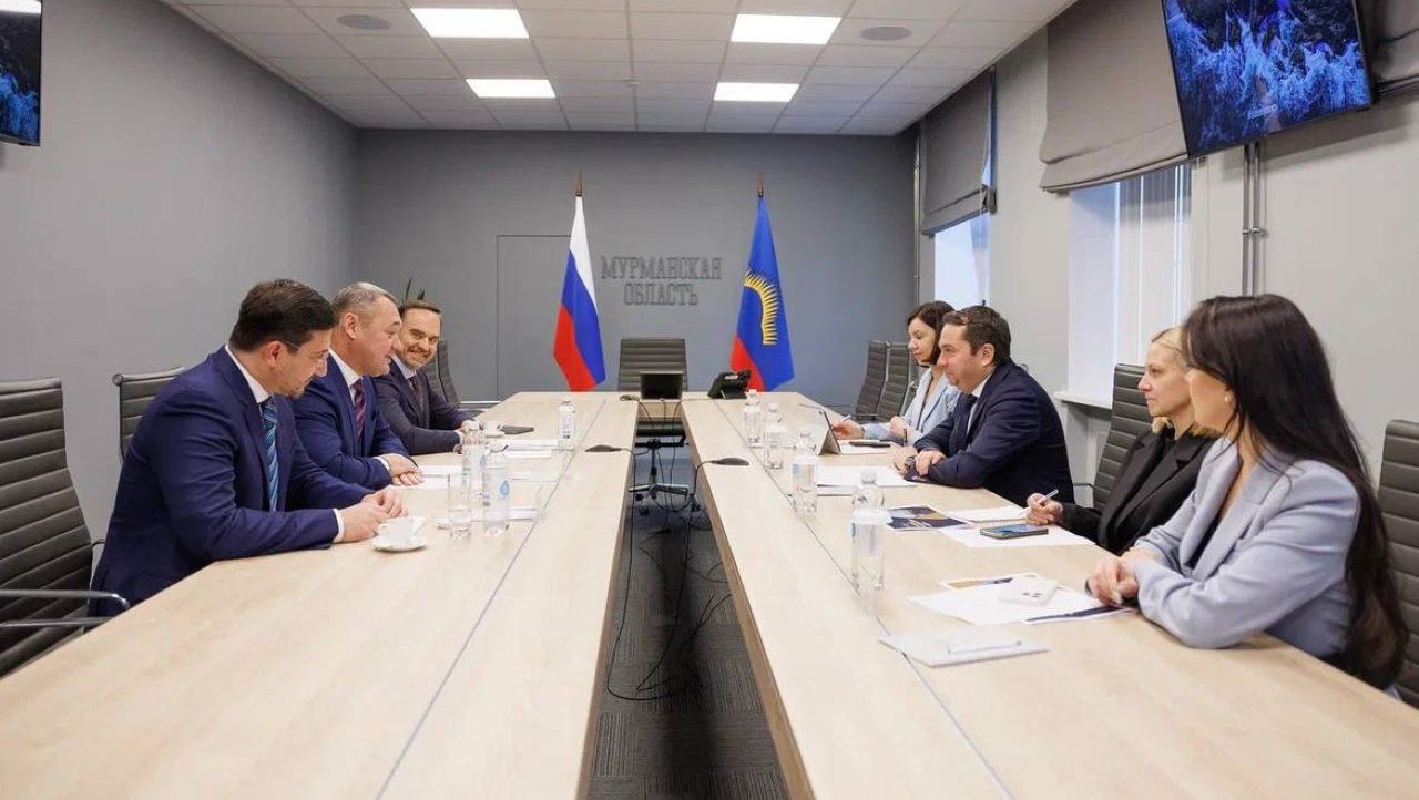 Андрей Чибис создание порта Лавна вышло на финишную прямую Работы ведутся по графику Речь об этом шла на встрече с руководством АО Центр развития портовой инфраструктуры и ООО Антей сообщил губернатор Мурманской области в своем телеграм канале Также обсуждались реализация федерального проекта Профессионалитет и сотрудничество с Мурманским морским рыбопромышленным колледжем имени И И Месяцева подчеркнул глава региона Фото Губернатор Чибис ТГ Все самые важные новости Telegram MAX