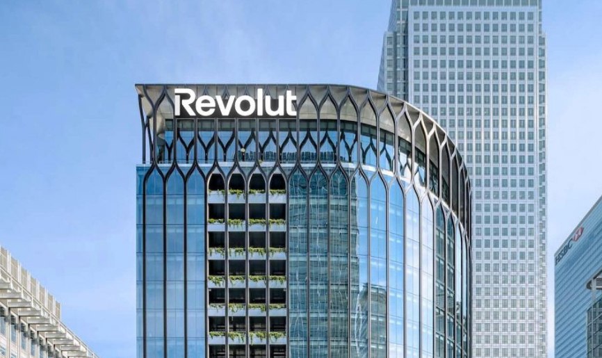 Некоторые живущие в ЕС россияне рассказали что Revolut стал блокировать пополнение счетов с карт банков Казахстана Узбекистана и Таджикистана О пяти таких случаях пишет Oninvest При этом ни один из банков с чьих карт пользователи пытались перевести деньги не находится под санкциями vc ru money 2625650