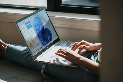Microsoft отменила пароли для новых пользователей Компания Microsoft отменила использование паролей при регистрации новых аккаунтов. Об этом сообщает портал The Verge. «Теперь пользователям будут предлагать только более безопасные способы защиты учетных записей, такие как ключи доступа, push-уведомления или ключи безопасности», — пишет интернет-издание. Ранее Microsoft раскрыла новые функции искусственного интеллекта в новой операционной системе Windows 11.