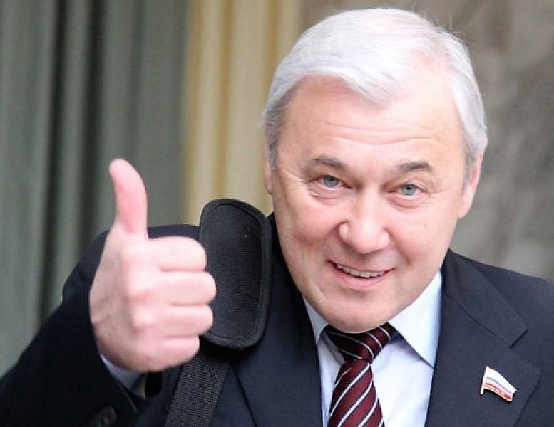 Россияне смогут получать зарплату в цифровом рубле с 1 сентября 2026 года глава комитета Госдумы Аксаков Он добавил что это добровольное решение smartlab news i 174880