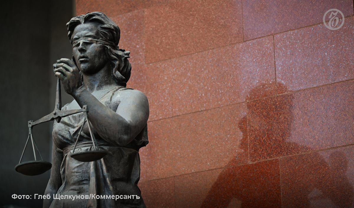 Семья экс полицейских из Краснодара Александр и Ольга Семеновы выступит ответчиками по антикоррупционному иску Генпрокуратуры Надзор установил что теневые доходы полученные во время службы позволили стражам порядка стать владельцами одного из крупнейших на Кубани торговых центров гостиничного комплекса множества объектов недвижимости и состояния оцениваемого в три млрд руб Ъузнал