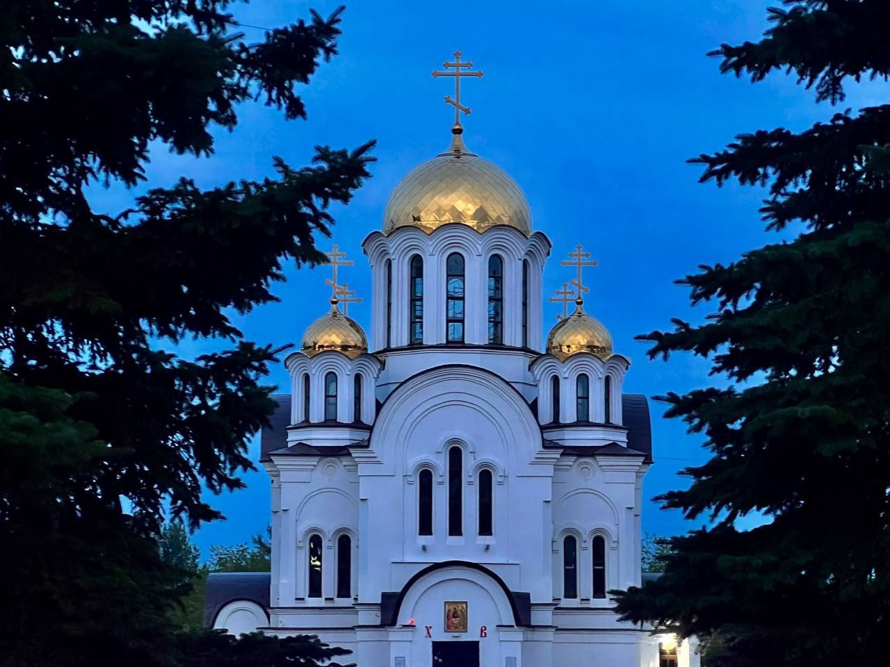 Управление Самарской епархией перешло от митрополита Сергия к епископу Феодосию, Отрадненской – от епископа Никифора к игумену Кириллу. Митрополит Сергий отправлен на покой. : ГТРК Самара