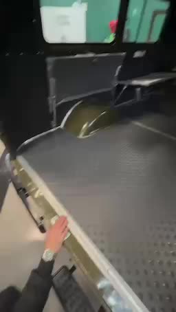 Новая Буханка за 1,6 млн рублей вызывает недоумение из-за ржавчины и дефектов