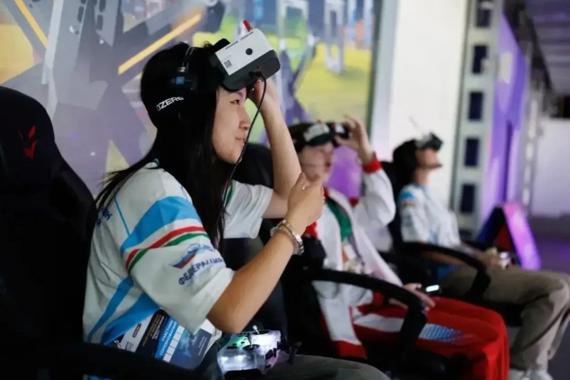 Якутские спортсменки включены в юниорскую сборную России по гонкам дронов Они будут представлять страну на крупнейших международных соревнованиях и проходить подготовку с ведущими тренерами Читать подробнее на сайте