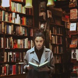 Аватар Телеграм канала: Жизнь книг и их авторов