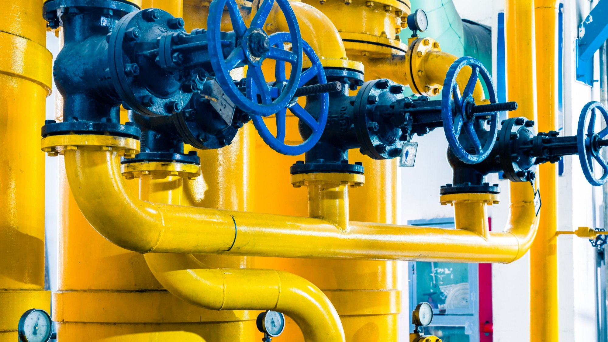 Россия увеличила поставки трубопроводного газа в Турцию По итогам 10 месяцев 2025 года Россия увеличила поставки газа в Турцию на 14 процентов Они достигли 17 7 миллиардов куб м Россия по итогам января октября увеличила трубопроводные поставки газа в Турцию по сравнению с аналогичным периодом годом ранее на 14 процентов до 17 7 миллиардов куб м Об этом сообщил ТАСС со ссылкой на подсчеты на основе данных Управления по регулированию энергетического рынка Турции Согласно информации ведом Читать на сайте ИА Бизнес код газ Поставки россия Турция