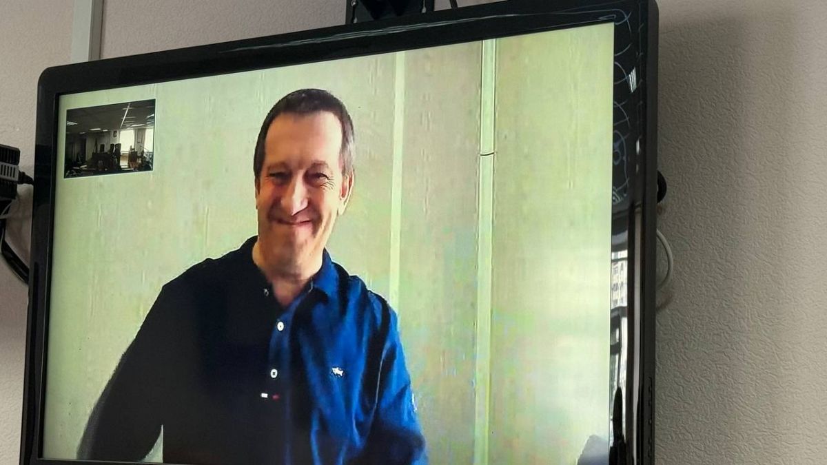 Воронежский облсуд ужесточил приговор бывшему политтехнологу "Единой России" Роману Жогову     Доводы защиты не помогли, а вот к словам гособвинения прислушались. Так что приговор, вынесенный Центральным райсудом, претерпел изменения - вместо вынесенных ранее 2 лет колонии срок увеличили до 4.  ↗  Прислать новость   Подписаться
