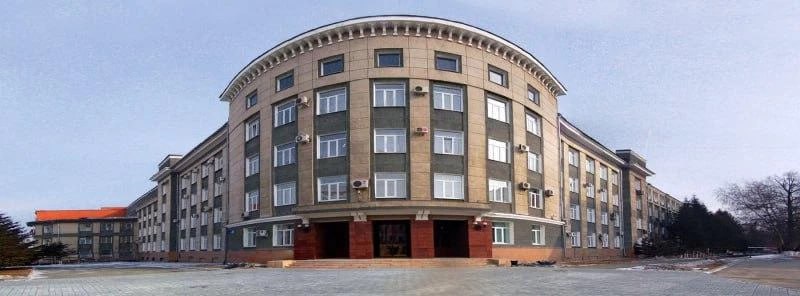 В Челябинске перед судом предстанут члены ОПГ, терроризировавшие горожан Шесть участников организованной преступной группы, задержанных силовиками, ответят за разбои, вымогательства, грабежи и мошенничества. Их жертвами стали как минимум восемь человек, среди которых — дети-сироты и оставшиеся без попечения родителей. Более 10 месяцев злоумышленники под разными предлогами вымогали деньги и имущество у жителей Челябинска, совершая тяжкие и особо тяжкие преступления. ПОДРОБНЕЕ URALPRESS.RU