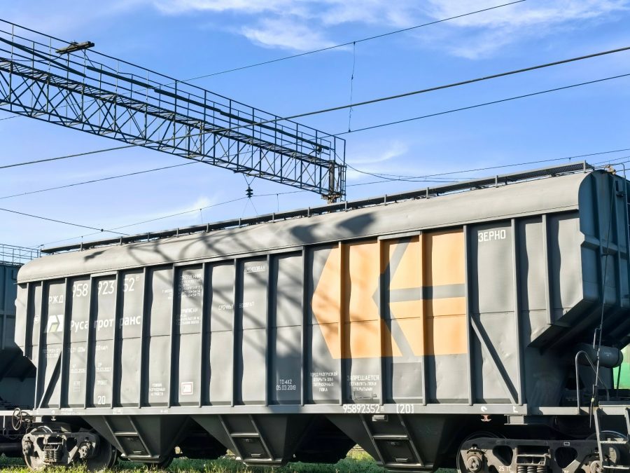 Первый зерновой поезд отправился с нового терминала в Орловской области Сегодня 1 октября со станции Лужки Орловские в Орловской области отправился первый поезд с зерном нового урожая   www infoorel ru news pervyy zernovoy poezd otpravilsya s novogo terminala v orlovskoy oblasti html