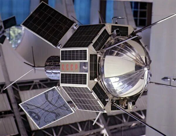 Привет из прошлого Советская межпланетная станция "Космос-482", которая в 1972 году не достигла Венеры, упадёт на Землю 9-10 мая, сообщили в пресс-службе "Роскосмоса".