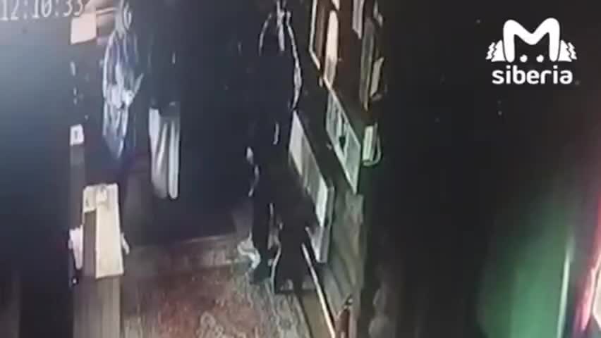 В Новосибирске задержаны две женщины за кражу средств, собранных на нужды СВО из церкви