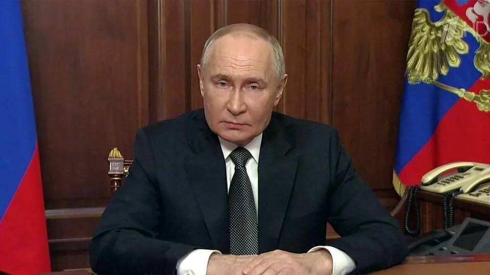 ‼ Журналисты из Кремлёвского пула сообщают, что сегодня, предположительно после завершения официальных встреч, ожидается важное заявление от Владимира Путина. Время — ориентировочно через час. Подписаться Написать в редакцию Поддержать Донбасс
