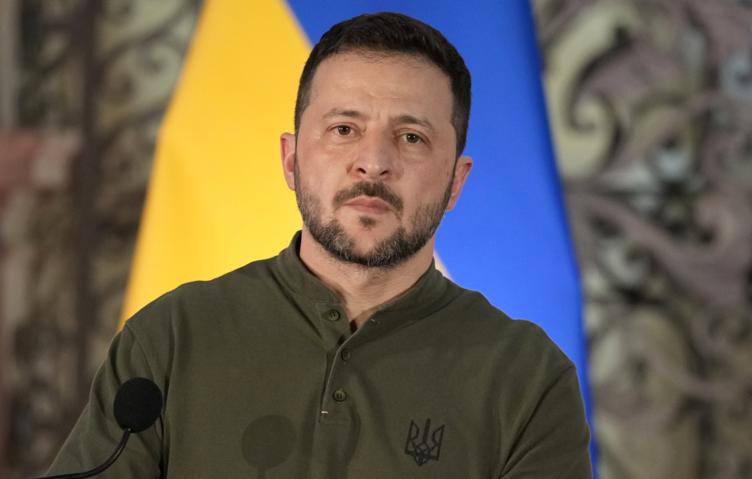 Зеленский призвал организовать личную встречу с президентом России Владимиром Путиным  Встреча на уровне лидеров необходима для того, чтобы действительно обеспечить мир – действительно прочный мир. Украина готова к такой встрече.