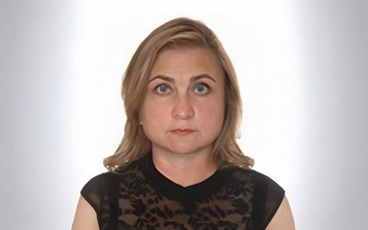 Новый начальник С 22 января начальником Управления образования администрации столицы Удмуртии стала Галина Камалутдинова На этом посту она сменила Елену Рассомахину возглавлявшую Управление с сентября 2024 года Фото пресс служба администрации Ижевска Подписаться на нас Telegram I MAX