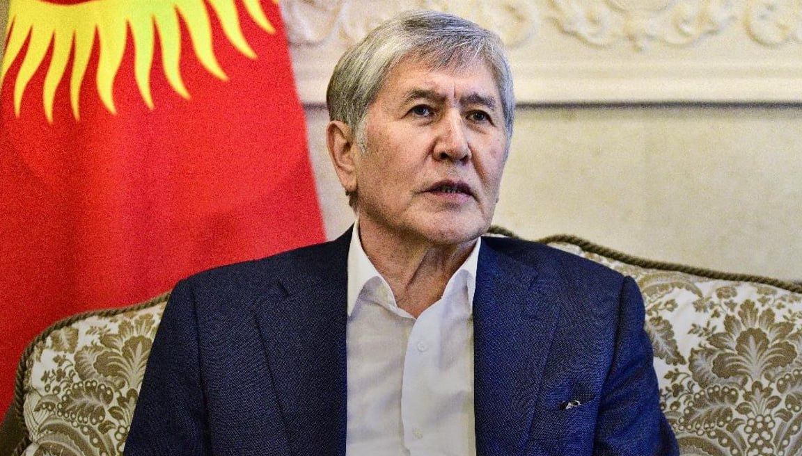 Суд в Киргизии заочно приговорил экс-президента Атамбаева к 11,5 года лишения свободы с конфискацией имущества и лишением госнаград.