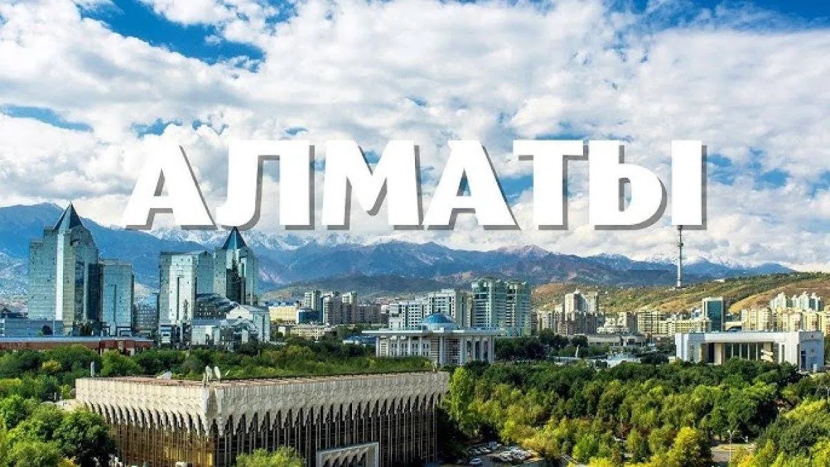 В составе делегации Совета Федерации прибыл в Республику Казахстан в город Алматы где завтра пройдет заседание Постоянной комиссии Межпарламентской ассамблеи СНГ по изучению опыта государственного строительства и местного самоуправления Между нашими странами сложились прочные и динамично развивающиеся отношения основанные на взаимном уважении и добрососедстве Парламент Казахстана отмечающий в текущем году свое 30 летие продолжает принимать самое активное участие в работе Межпарламентской ассамблеи СНГ которая остается авторитетной площадкой для формирования правового поля Содружества Независимых Государств