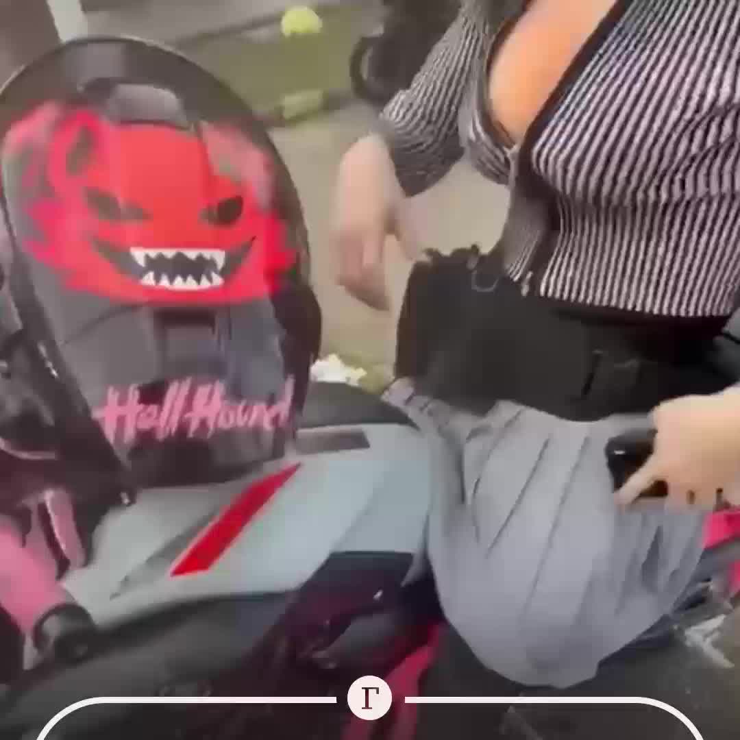 В Краснодаре задержаны мотоциклисты в платьях за нарушение правил дорожного движения