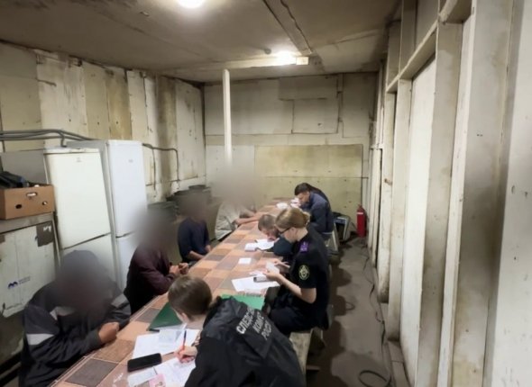 12 мигрантов в Иркутске доставили в военкомат для постановки на учет В регионе прошли профилактические мероприятия по соблюдению миграционного законодательства    Читать подробнее на сайте...