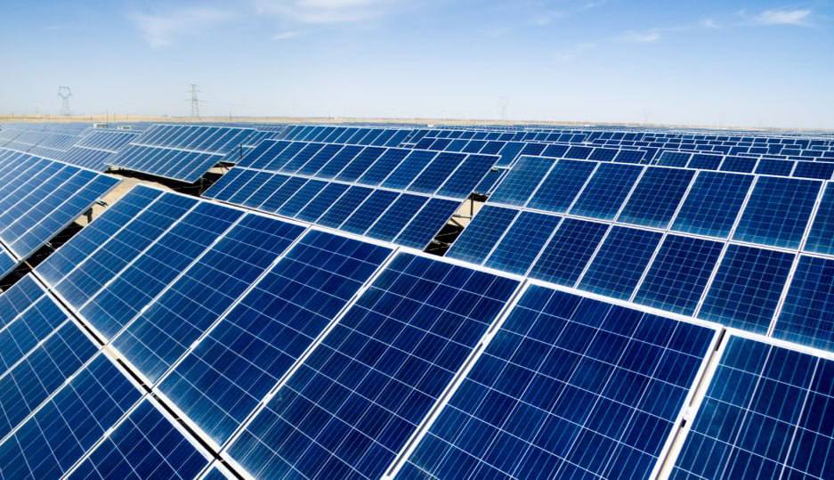 Узбекистан привлечет 1 45 млрд на реализацию крупных проектов в энергетике Средства будут направлены на строительство солнечных электростанций общей мощностью 1000 МВт и систем накопления энергии емкостью 1336 МВт ч в Самаркандской и Бухарской областях JBIC выступит крупнейшим кредитором выделив 635 млн В проекте также участвуют саудовская ACWA Power Sumitomo Corporation и японские энергетические компании Shikoku Electric Power и Chubu Electric Power Проект направлен на снижение зависимости республики от газовой генерации и достижение цели правительства по увеличению доли возобновляемых источников энергии до 54 к 2030 году   kapital uz ses privlechenie KPTLUZ