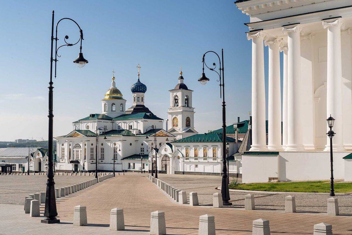 Туристический налог начнут взимать в Арзамасе с 1 января В 2026 году ставка составит 1 от стоимости проживания но не менее 100 рублей в сутки Далее размер сбора будет ежегодно повышаться на 1 процент и в 2029 году достигнет 4 Деньги пойдут в городской бюджет их направят на развитие туристической инфраструктуры Арзамаса Подпишись Предложи новость