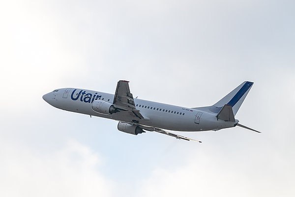 Авиакомпания Utair увеличивает число рейсов в Грозный из Сургута  С 26 ноября авиакомпания Utair запустит дополнительный еженедельный рейс из Сургута в Грозный по вторникам. Также авиакомпания продолжит выполнять полеты в столицу Чеченской Республики один раз в две недели по субботам. Об этом сообщает AVIA.RU.  Вылет из Сургута — в 09:05, из Грозного — в 12:35. Время в пути — 4 часа 15 минут.  Билеты в продаже на сайте и в мобильном приложении «Уютное небо».  aviaru.net/n277567