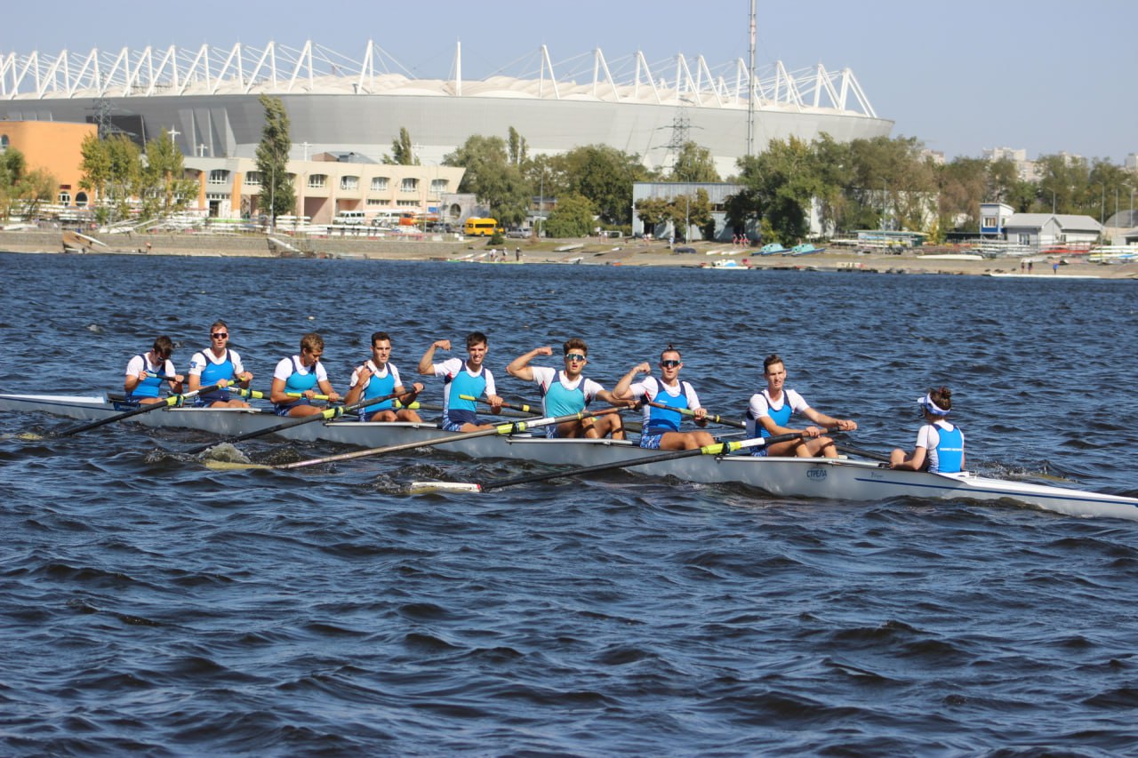 На Дону пройдет один из финалов масштабной Спартакиады учащихся России в 2026 году Решение о проведении финала Спартакиады учащихся по гребному спорту на Дону приняло Министерство спорта РФ о чем сообщил заместитель губернатора региона Артем Хохлов Соревнования пройдут в июле августе на гребном канале Дон который является одним из крупнейших спортивных объектов юга России а также тренировочной и соревновательной базой для сильнейших спортсменов региона и страны Напомним что XIII летняя Спартакиада учащихся станет одним из главных всероссийских спортивных событий 2026 года объединив состязания по 47 видам спорта 35 олимпийским и 12 неолимпийским 59 дисциплинам Ее главная цель повышение уровня подготовленности резерва для сборных команд России и выявление перспективных спортсменов Фото донское правительство ИА ДОН 24 Отправить новость