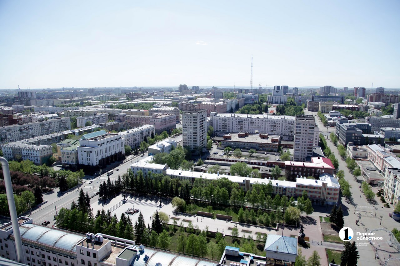 Жителям Челябинской области пообещали передышку от дождя   В понедельник, 7 июля, осадков не будет на всей территории региона. При этом температура будет чуть ниже, чем в предыдущие дни — от +16 до +24 градусов. А в горных районах предстоящей ночью и вовсе может похолодать до +4 градусов.     / Прислать новость