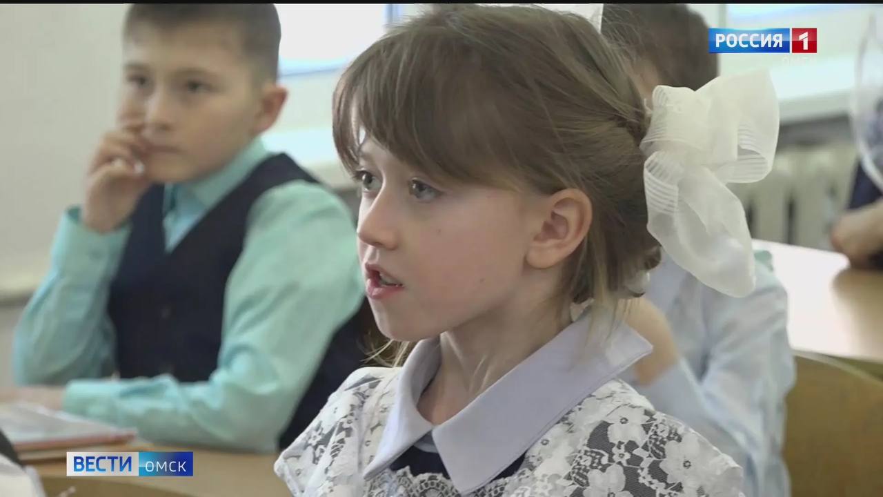 Омские школьники смогут освоить навыки доврачебной помощи.  Сегодня в Омске было подписано соглашение о сотрудничестве с территориальным центром медицины катастроф, направленное на обучение школьников основам первой помощи.  В рамках программы ребята смогут получить знания о том, как действовать в чрезвычайных ситуациях и как оказывать первую помощь пострадавшим.  Кроме того, обучение первой помощи может стать хорошим способом для школьников определиться с будущей профессией.  Подписаться Написать в редакцию