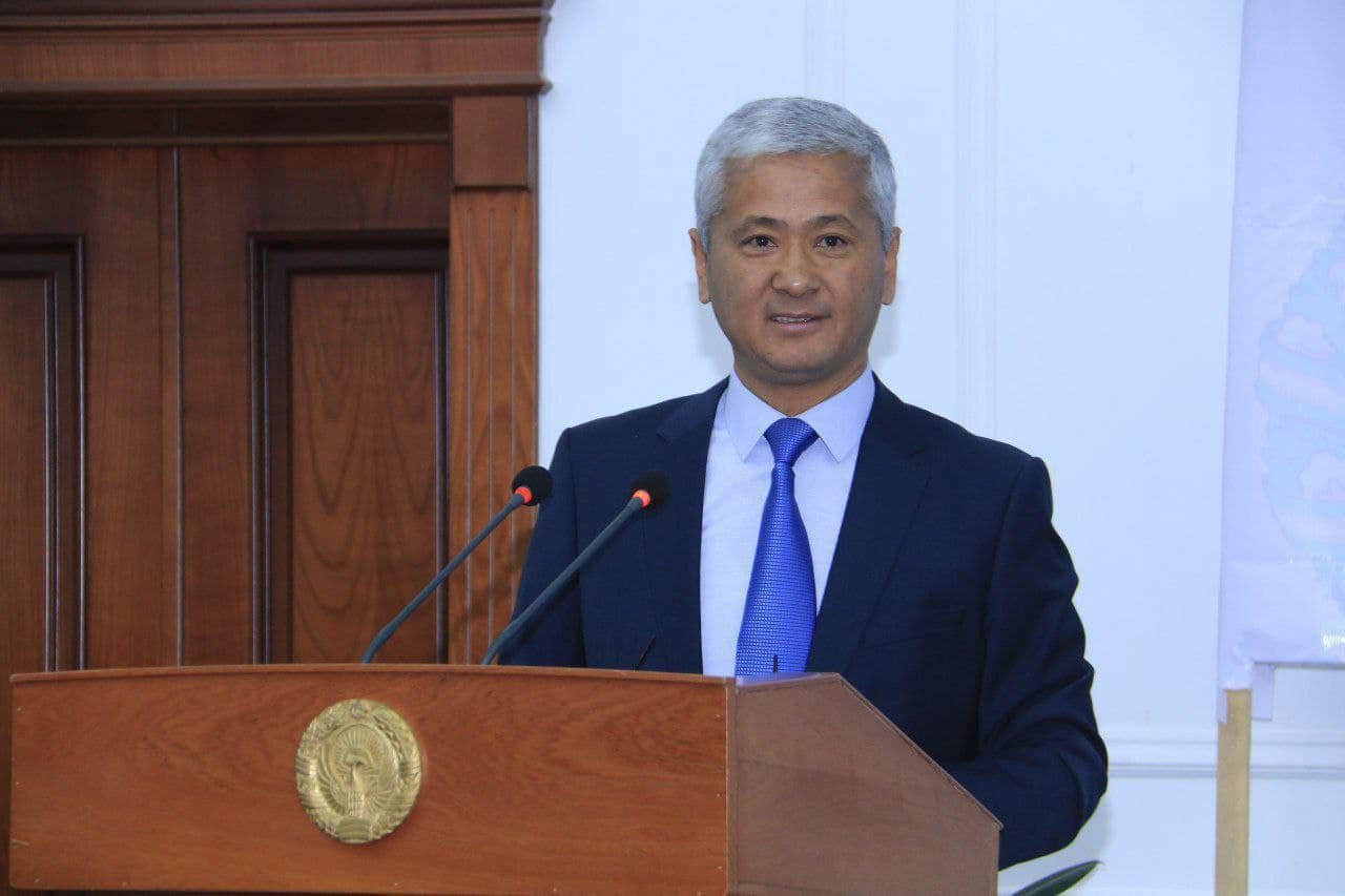 Вынесен приговор бывшему хокиму Шараф Рашидовского района попавшемуся на крупной взятке   repost uz poluchil prilichniy srok Подписывайтесь на Repost