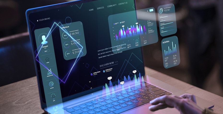 ИИ пузырь начал схлопываться На выставке CES 2026 компания Dell заявила об изменении маркетинговой стратегии Руководитель отдела продуктов Кевин Тервиллигер сообщил что новые компьютеры не будут ориентированы исключительно на искусственный интеллект Он отметил что потребители покупают устройства не из за наличия ИИ а акцент на нём может вызывать замешательство Компания Dell стала первым крупным производителем признавшим неэффективность прежнего продвижения через ИИ Рекламные материалы для последней линейки устройств больше не содержат таких упоминаний хотя аппаратное обеспечение остаётся совместимым с технологиями Dell не отказывается от наработок в этой сфере но считает что подобный маркетинг не помогает эффективнее продавать компьютеры Решение основано на анализе потребительского поведения Новая стратегия предполагает выпуск устройств без акцента на функции искусственного интеллекта предлагая более сбалансированный выбор iguides
