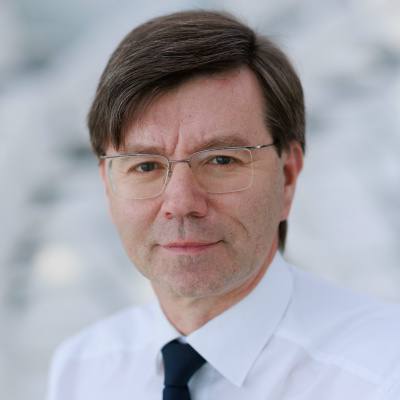 С 1 октября и до 30 сентября 2026 года Дмитрий Владимирович Черданцев доктор медицинских наук профессор назначен исполняющим обязанности ректора Красноярского государственного медицинского университета Соответствующий приказ Министерства здравоохранения России поступил в КрасГМУ zaitsev24