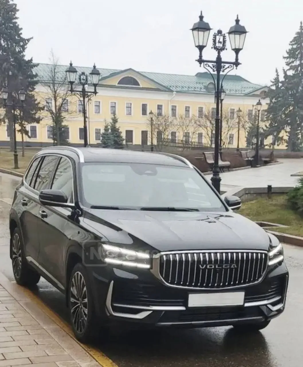 НИКИТИН ОЦЕНИЛ НОВУЮ ВОЛГУ Глеб Никитин приобрел новую Volga K50 перед официальным стартом продаж чтобы оценить её характеристики и дать рекомендации для дальнейшей локализации Я уже водил автомобиль он прекрасен просторный комфортный динамичный много удобных современных функций электронных ассистентов получил удовольствие за рулем Уверен что машина будет востребована у потребителей а проект ожидает большое будущее отметил глава региона