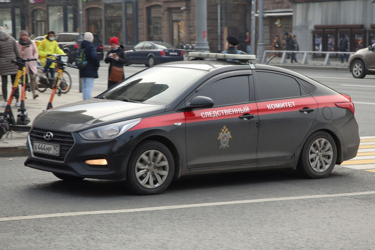 Мужчина пытался надругаться над девочкой в ТЦ в Петербурге В Санкт Петербурге в День знаний мужчина пытался надругаться над школьницей в торговом центре пишет Mash на Мойке Инцидент произошел в ТЦ Лондон Молл на улице Коллонтай