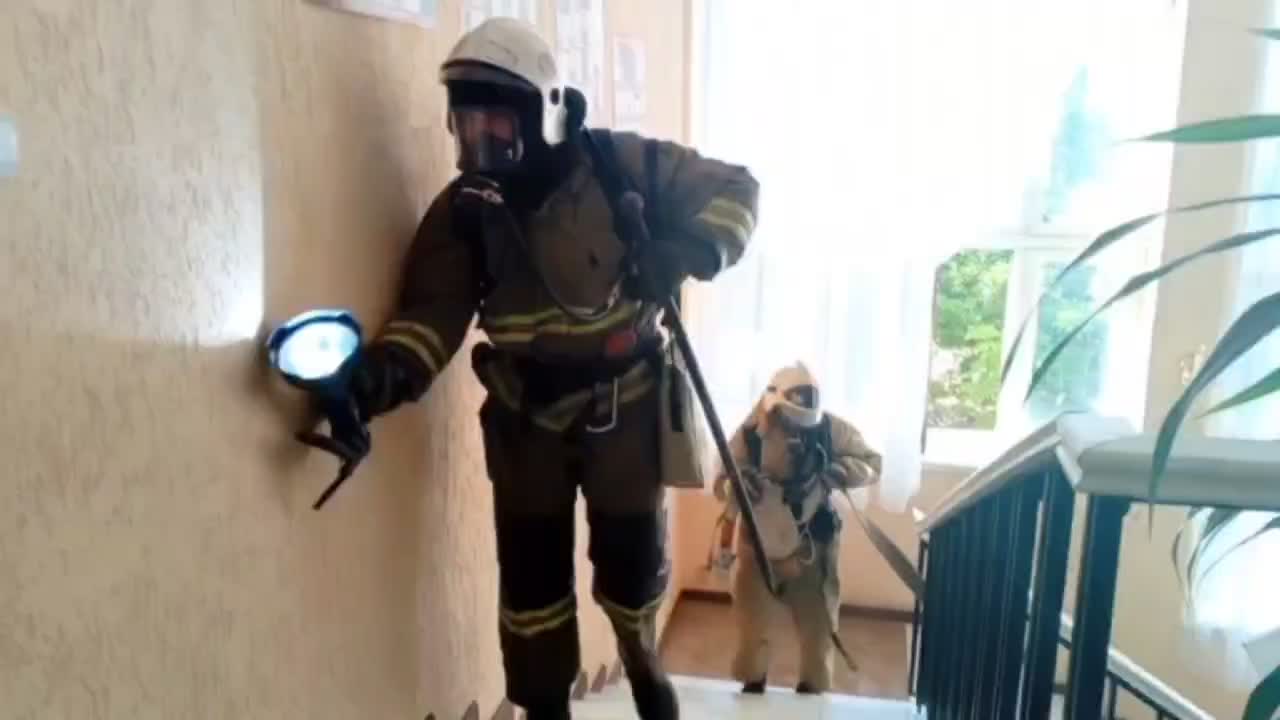 Пожарные учения и возгорание в библиотеке Солнечного: причины устанавливаются