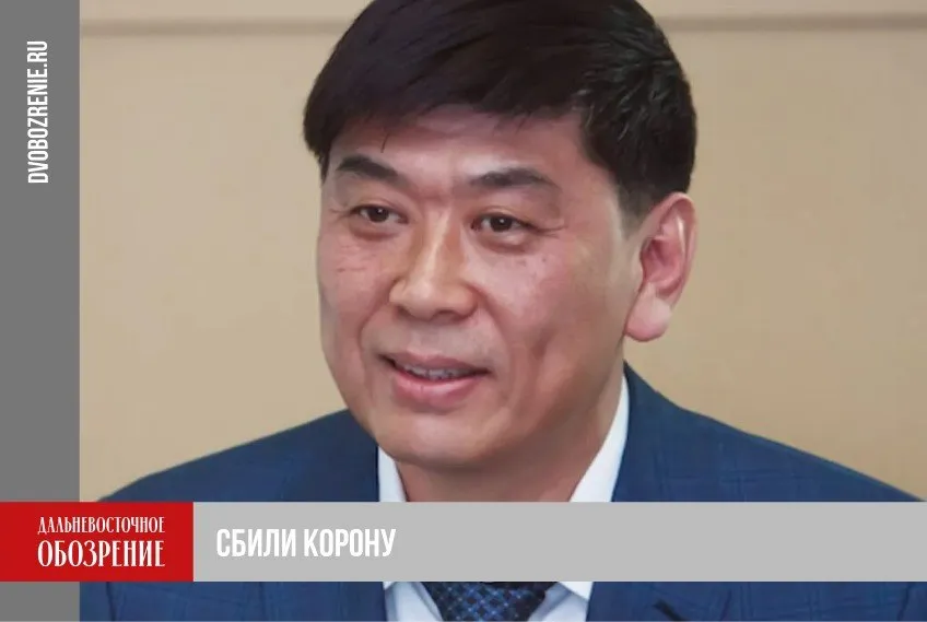 Суд не дал надежду крабовому королю Вступил в законную силу приговор в отношении сахалинского крабового короля Олега Кана Он признан виновным по нескольким особо тяжким преступлениям В декабре 2025 года Кана заочно приговорили к 24 годам лишения свободы Ему инкриминировали организацию преступного сообщества контрабанду стратегически важных ресурсов и уклонение от уплаты налогов Адвокаты пытались опротестовать решение суда Доводы адвокатов о невиновности подзащитного признаны несостоятельными и отклонены Приговор вступил в законную силу сообщает управление генеральной прокуратуры России по ДФО  Подробности читайте по ссылке ДВ Обозрение Другие новости