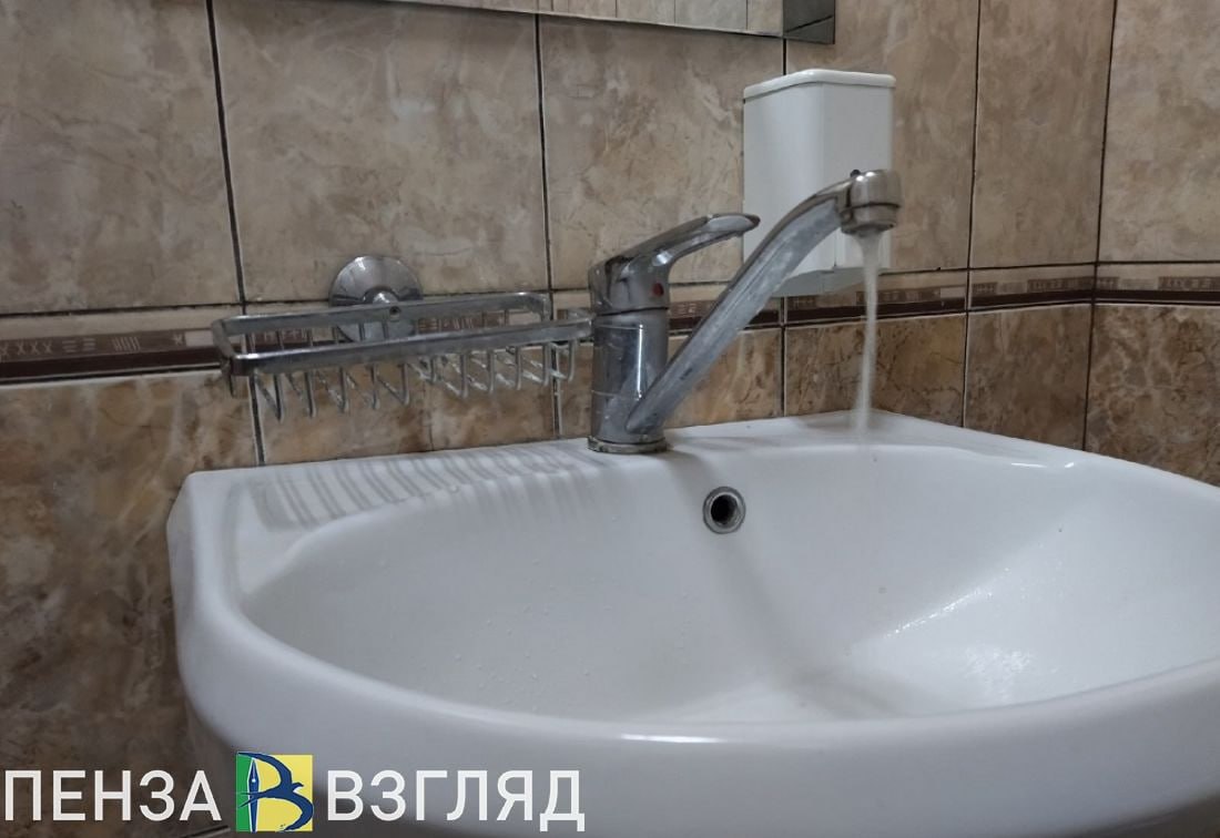 Названы адреса в Пензе, по которым ограничат горячее водоснабжение на две недели С 21 апреля по 4 мая в Заводском районе и по улице Ульяновской в Пензе пройдут гидравлические испытания трубопроводов. «Т Плюс» сообщает, что горячее водоснабжение будет отключено по следующим адресам: ул. Беляева, 45; ул. Кулибина, 13, 14, 15, 15а; ул. Ударная, 43; ул. Леонова, 26, 28, 30, 32, 34; ул. Ленина, 43, 45, 45а, 47; ул. Крупской, 23, 25, 27, 29, 31; ул. Циолковского, 4 городская поликлиника , 4а, 6 городская поликлиника , 6а, 6б, 8/24; ул. Ульяновская, 5, 9, 11, 13а, 13б. «Напоминаем, что опрессовки являются важным этапом в рамках подготовки теплосетевой инфраструктуры города к зиме, позволяющим определить слабые места коммуникаций для дальнейшего ремонта в летний период», - объяснили представители компании.