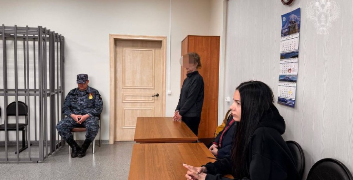 Камчатскому логопеду, ударившему ребёнка, вынесли приговор Мировой судья Петропавловска-Камчатского вынес обвинительный приговор логопеду, ударившему ребёнка с ОВЗ. 54-летняя женщина не признала вину. Нажмите для подробностей -
