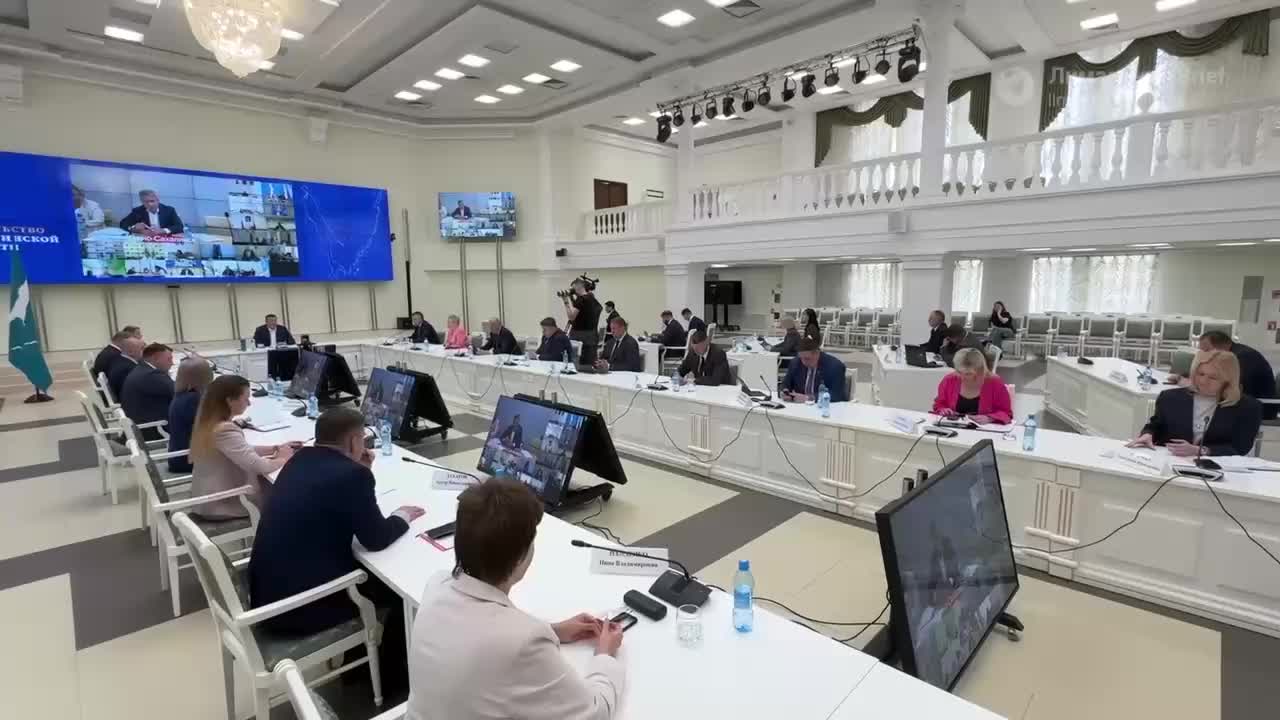 Обсуждение системного решения по обеспечению льготными лекарствами на заседании правительства