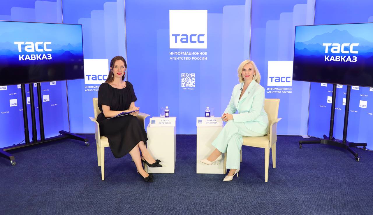 Прямосейчас Региональный информационный центр ТАСС Кавказ в Пятигорске проводит пресс конференцию посвященную подготовке к началу нового учебного года 2025 26 в Ставропольском крае О новых региональных образовательных и воспитательных программах развитии инклюзивного образования а также обеспечении безопасности школ в День знаний расскажет министр образования Ставропольского края Мария Смагина Присоединяйтесь к нашей трансляции