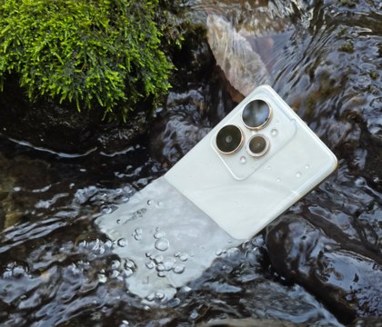 realme 16 Pro прошел сертификацию TENAA характеристики уже известны В базе данных сертификации TENAA заметили смартфон с кодовым обозначением RMX5121 Gizmochina пишет что это китайская версия realme 16 Pro Дизайн грядущего устройства пока неизвестен но основные характеристики уже раскрыты Смартфон получит корпус с такими размерами и массой 162 6 77 6 7 75 мм и 192 г